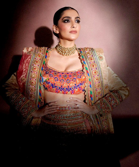 sonam kapoor ahuja 7 8