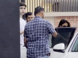 Suhana Khan gets clicked by paps with her Archies co-stars