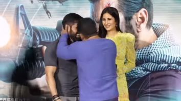 Tiger 3 fan event: Salman Khan ‘kisses’ Emraan Hashmi; brings the house down