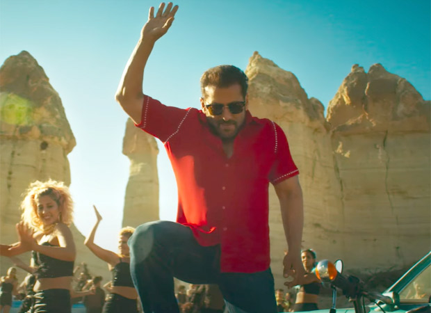 Tiger 3 Box Office: Salman Khan starrer starts with a bang in North America; nears $1 mil. Mark from paid previews