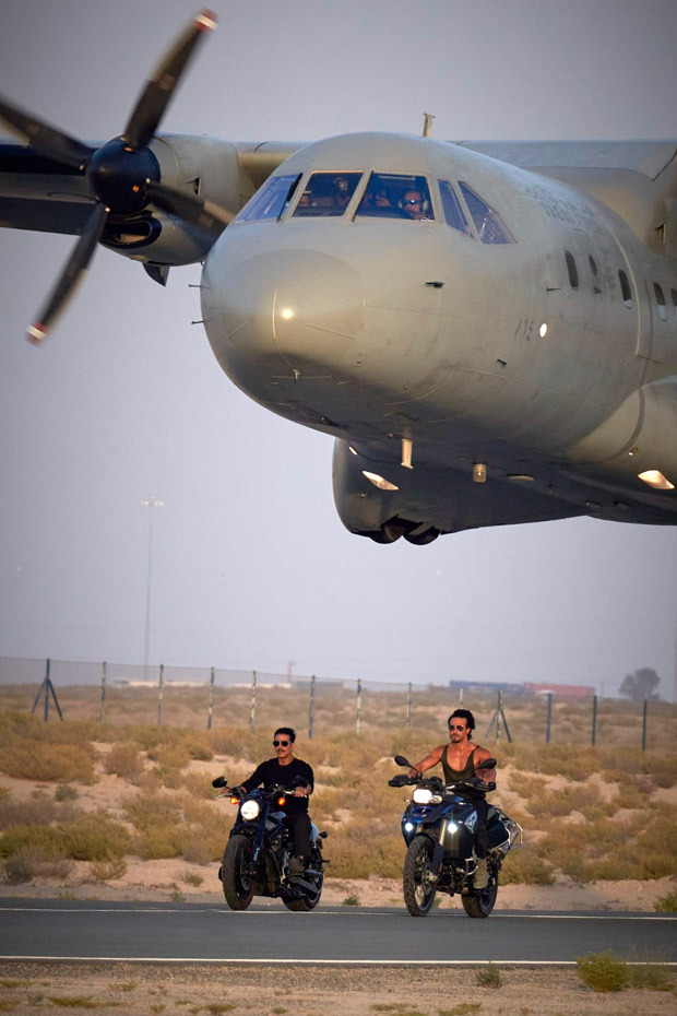 Akshay Kumar and Tiger Shroff adrenaline-packed bike sequence with a flying aircraft flies over them in behind-the-scenes of Bade Miyan Chote Miyan Akshay Kumar and Tiger Shroff adrenaline-packed bike sequence with a flying aircraft flies over them in behind-the-scenes of Bade Miyan Chote Miyan