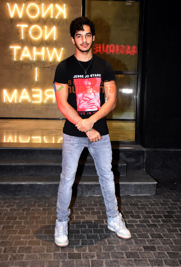 photos ananya panday adarsh gourav siddhant chaturvedi and others grace the special screening of kho gaye hum kahan 3