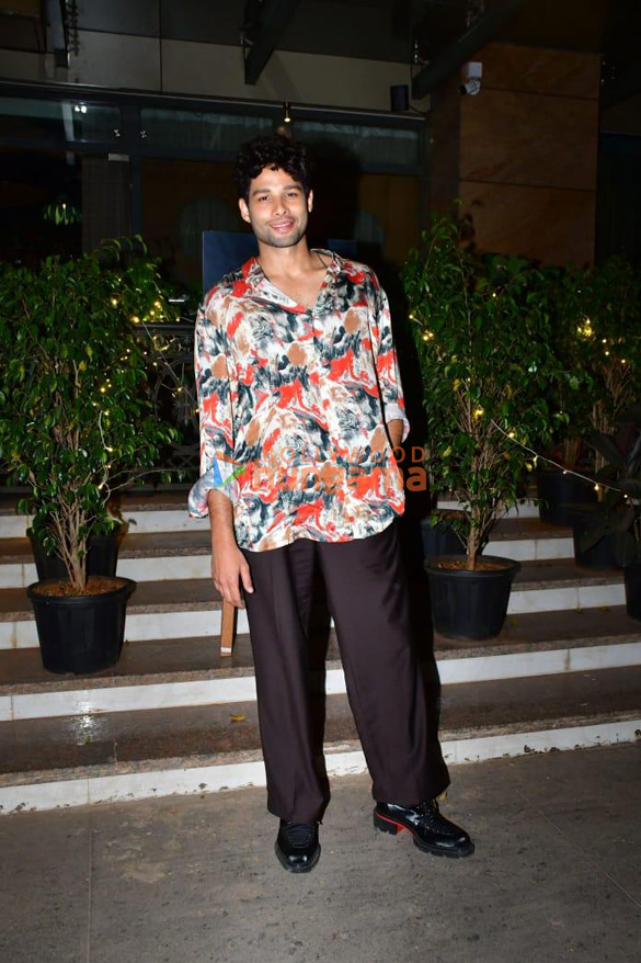 photos ananya panday siddhant chaturvedi and adarsh gourav snapped promoting kho gaye hum kahan 5