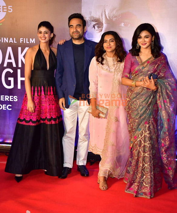 photos celebs grace the premiere of kadak singh 4