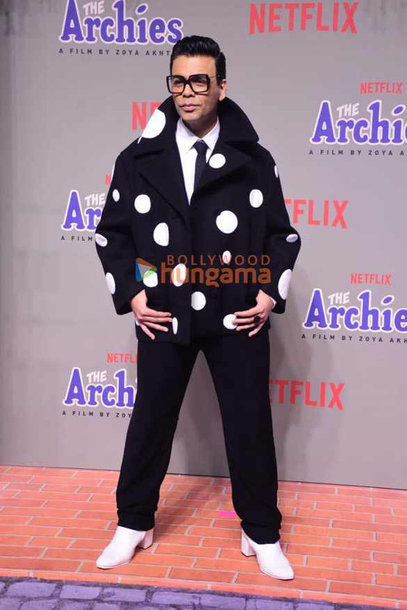 photos celebs grace the premiere of the archies 1121 10