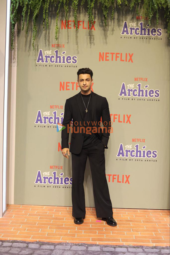photos celebs grace the premiere of the archies 777 5