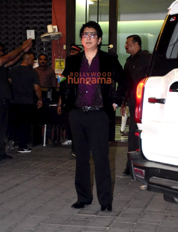 photos celebs snapped arriving at arpita khans residence 2 8