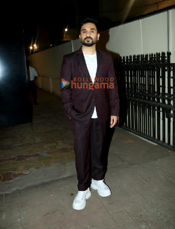 photos celebs snapped at los cavos in bandra 9