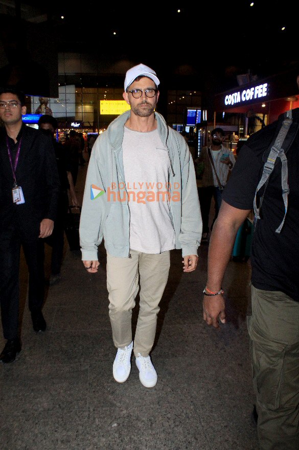 Photos: Hrithik Roshan and Nora Fatehi snapped at the airport | Parties & Events