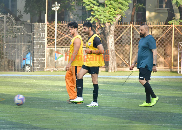 Photos: Kartik Aaryan, Abhishek Bachchan, Tiger Shroff and others snapped at all-star FC football match in Juhu | Parties & Events