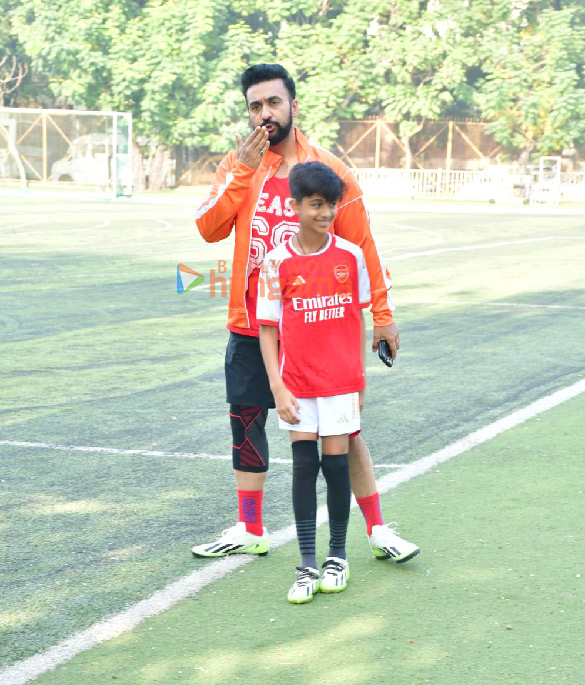 photos kartik aaryan abhishek bachchan tiger shroff and others snapped at all star fc football match in juhu 11