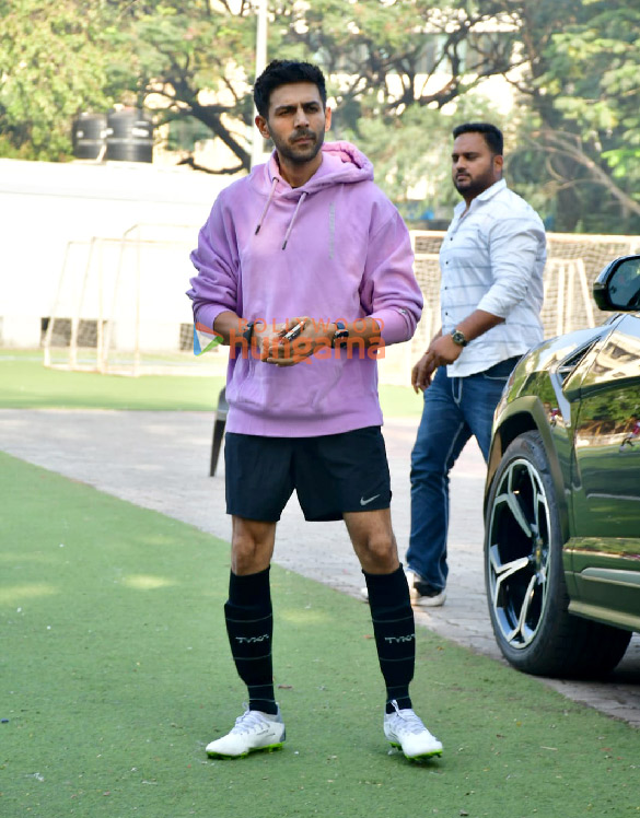photos kartik aaryan abhishek bachchan tiger shroff and others snapped at all star fc football match in juhu 12