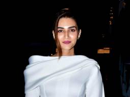 Photos: Kriti Sanon snapped in Andheri