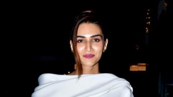 Photos: Kriti Sanon snapped in Andheri