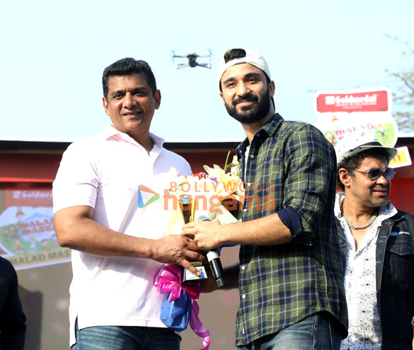 photos mika singh emiway bantai gurmeet choudhary and others attend malad masti by mla aslam shaikh 5