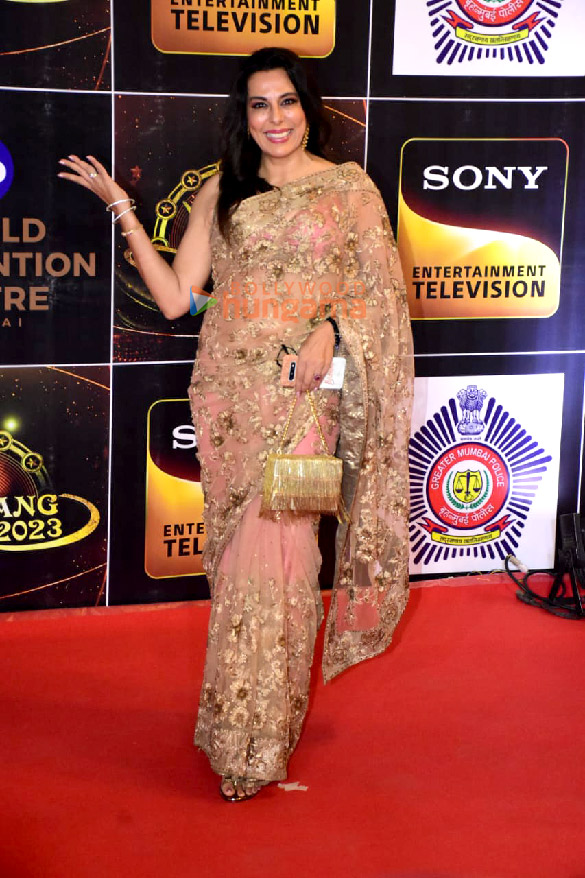 photos ranbir kapoor bobby deol kiara advani and other celebs grace umang 2023 13