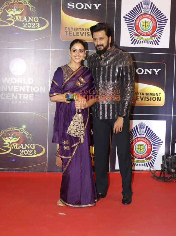photos ranbir kapoor bobby deol kiara advani and other celebs grace umang 20231 14