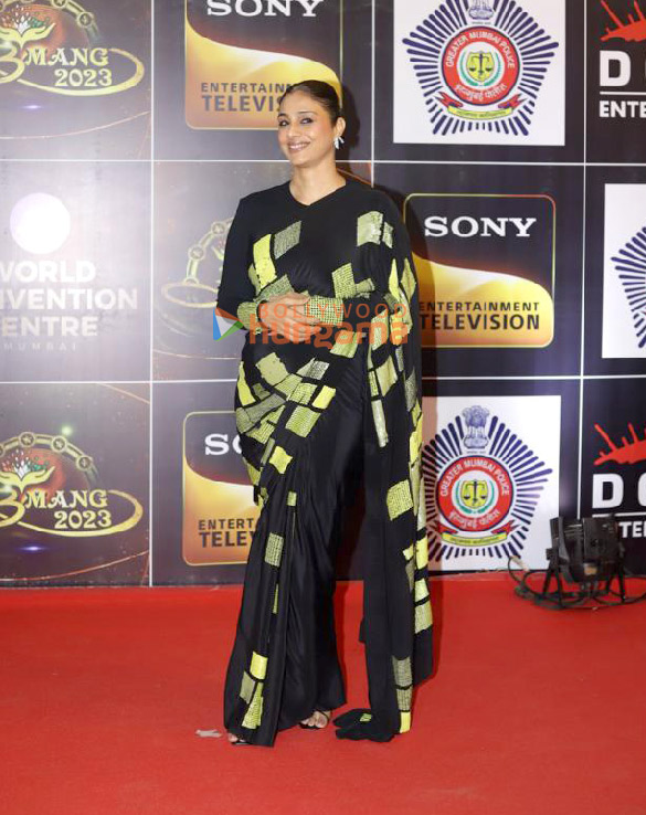photos ranbir kapoor bobby deol kiara advani and other celebs grace umang 20231 27