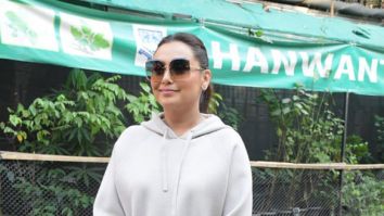 Photos: Rani Mukerji snapped in Bandra