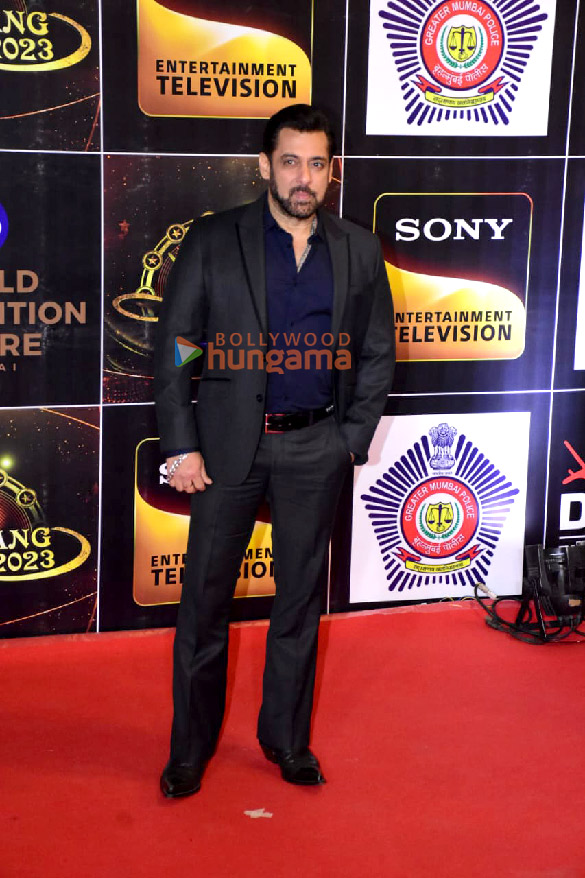 Photos: Salman Khan, Alia Bhatt, Kiara Advani and other celebs grace ‘Umang 2023′ Photos: Salman Khan, Alia Bhatt, Kiara Advani and other celebs grace ‘Umang 2023′
