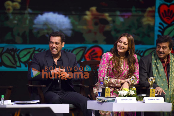 photos salman khan sonakshi sinha shatrughan sinha and others grace the kolkata international film festival 8