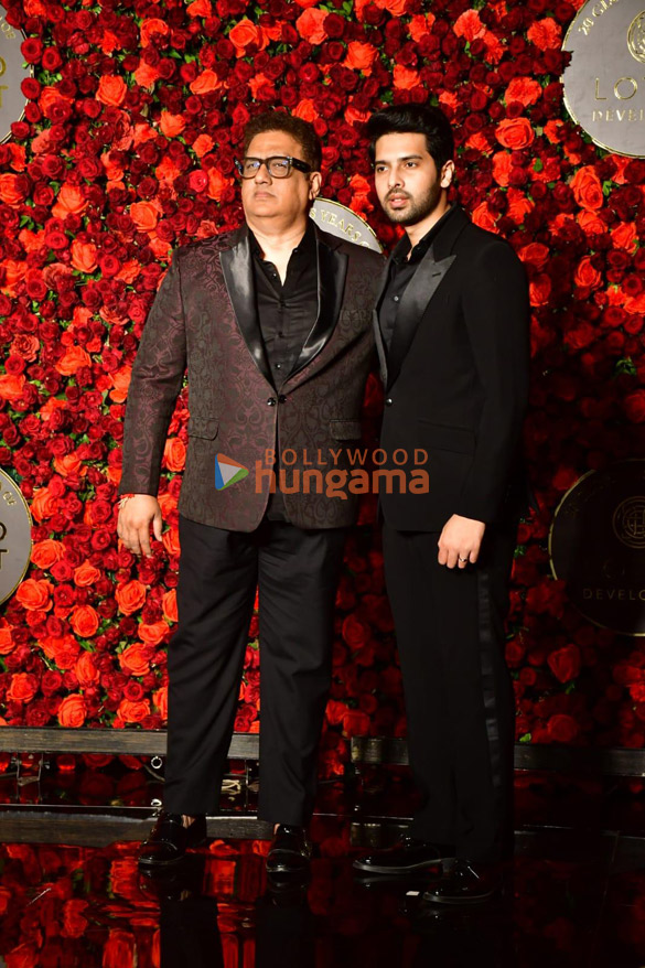 photos shah rukh khan kajol and others attend anand pandits birthday bash 5674 7