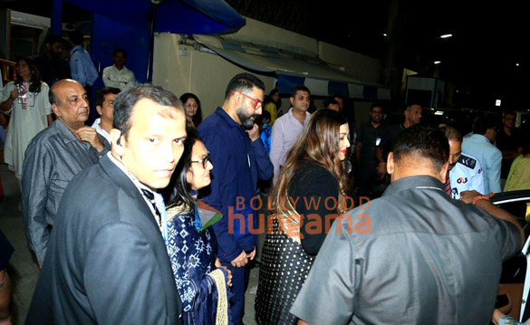 photos shah rukh khan suhana khan amitabh bachchan abhishek bachchan and others snapped at ambani schools annual function 4
