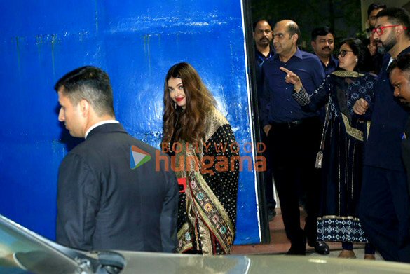 photos shah rukh khan suhana khan amitabh bachchan abhishek bachchan and others snapped at ambani schools annual function 8