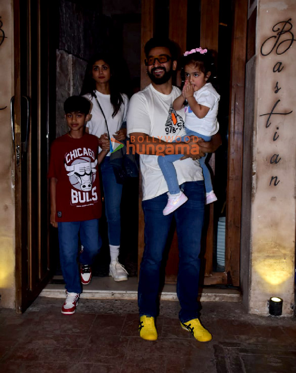 Photos: Shilpa Shetty snapped with family at Bandra | Parties & Events