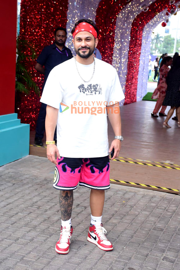 photos shriya saran fardeen khan and others attend hamley wonder land event with their kids at jio garden bkc 4
