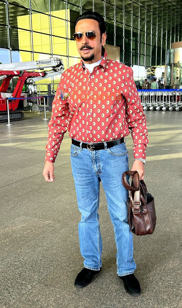 photos tamannaah bhatia shraddha kapoor bipasha basu and others snapped at the airport 7