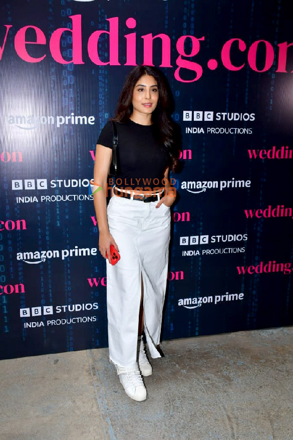 photos vidya balan pooja bhatt and others grace the premiere of wedding com 16