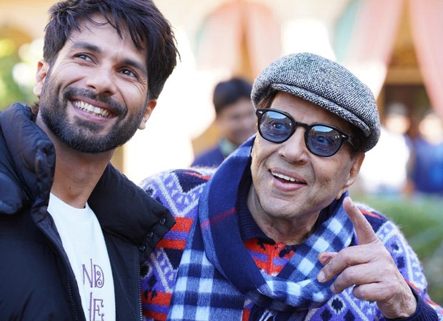 Shahid Kapoor and Kriti Sanon share unseen photos with Dharmendra on his 88th birthday from the sets of their untitled film