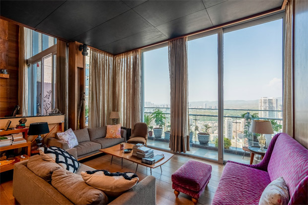 Inside Sunil Grover's charming Mumbai apartment featuring vibrant upholstery, sunlight and more; see pics 