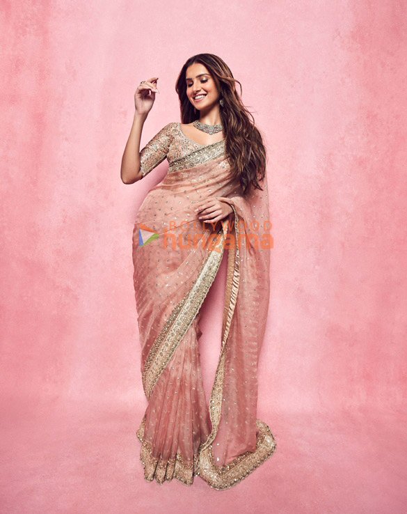 tara sutaria 1 150