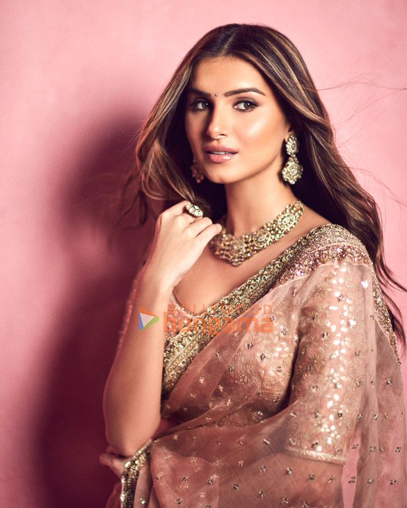 tara sutaria 3 110
