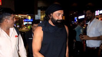And the Lord Bobby fever continues! Bobby Deol’s airport look