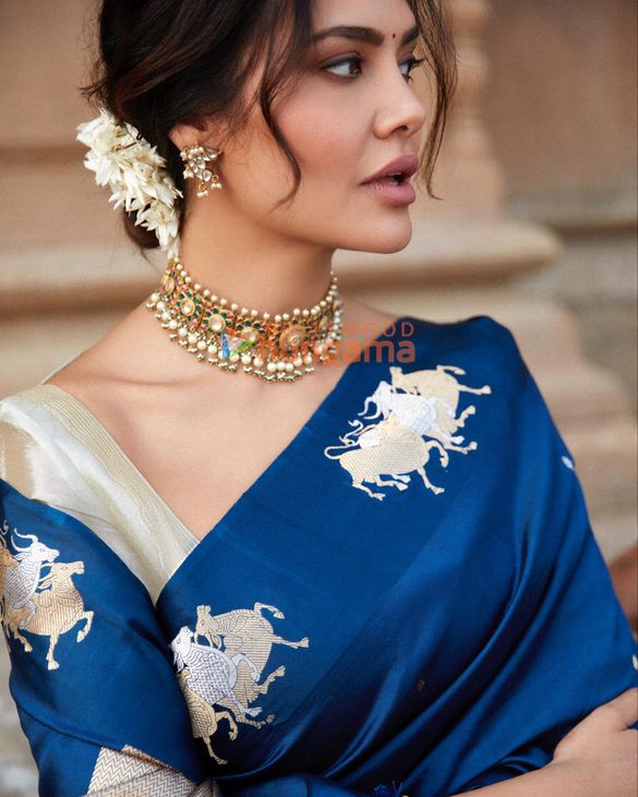 esha gupta 1 132