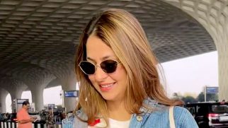 Malvika Raaj flashes a cute smile for paps as she gets clicked at the airport