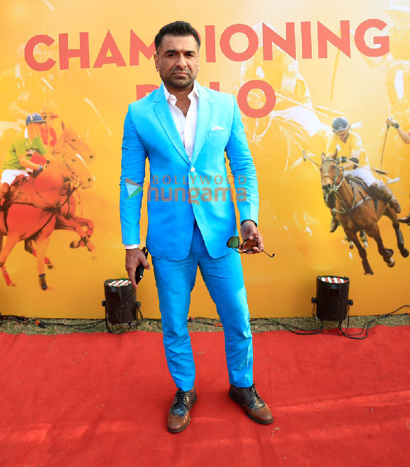 photos aadar jain avantika dasani sharad malhotra and eijaz khan snapped at mahalaxmi race course in mumbai 4