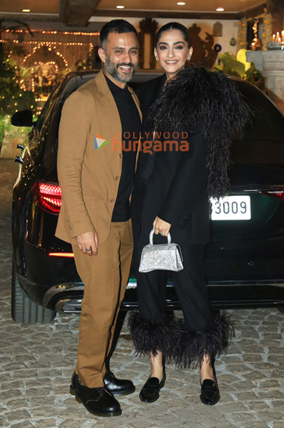photos celebs attend javed akhtars birthday bash at anil kapoors house in juhu 12
