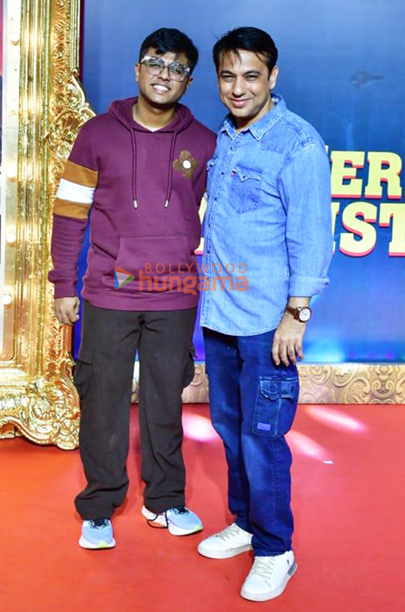photos celebs grace the premiere of merry christmas 15