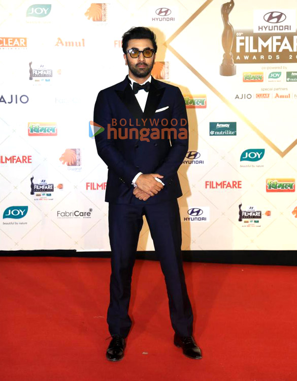 photos celebs grace the red carpet of 69th filmfare awards 2024 1