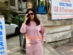Photos: Genelia D’Souza snapped at Kromakay salon in Juhu