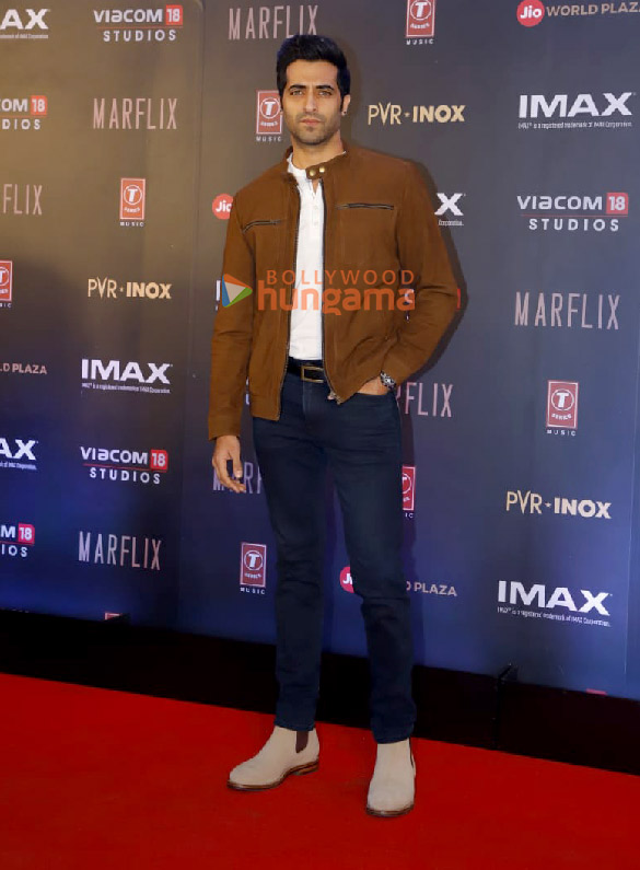 photos hrithik roshan deepika padukone anil kapoor karan singh grover and others snapped at the special screening of fighter 9