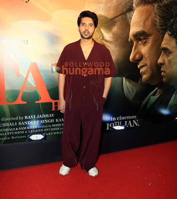 photos pankaj tripathi dhvani bhanushali nawazuddin siddiqui and others grace the special screening of main atal hoon 7
