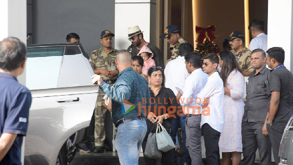 photos ranbir kapoor and alia bhatt snapped with daughter raha kapoor at the kalina airport 3