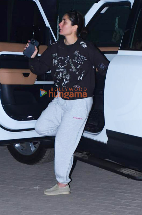 photos saif ali khan and kareena kapoor khan snapped in bandra 2 5