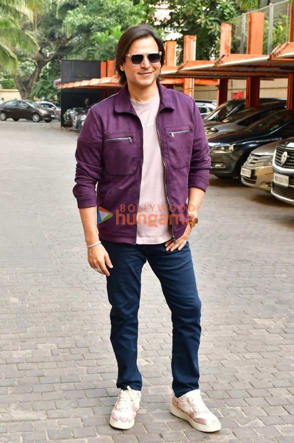 photos shilpa shetty and vivek oberoi snapped during indian police force promotions 5