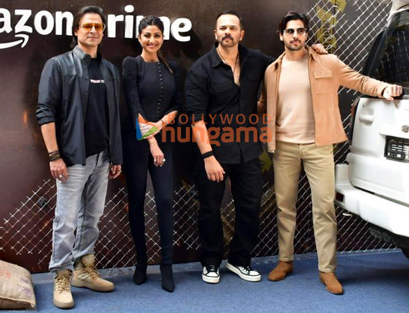 photos sidharth malhotra shilpa shetty vivek oberoi and rohit shetty snapped at the trailer launch of indian police force 5